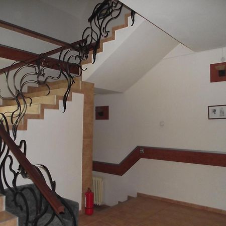 Villa Carmelita Craiova Buitenkant foto